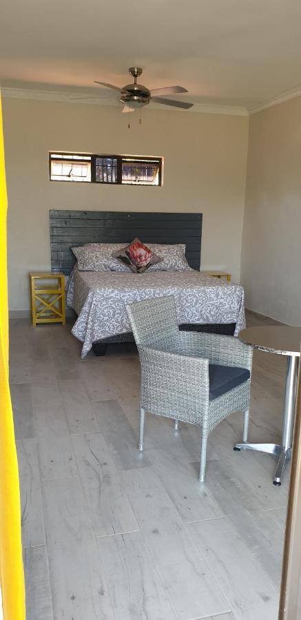 Enkhosi Guest Lodge Nhlangano Eksteriør billede